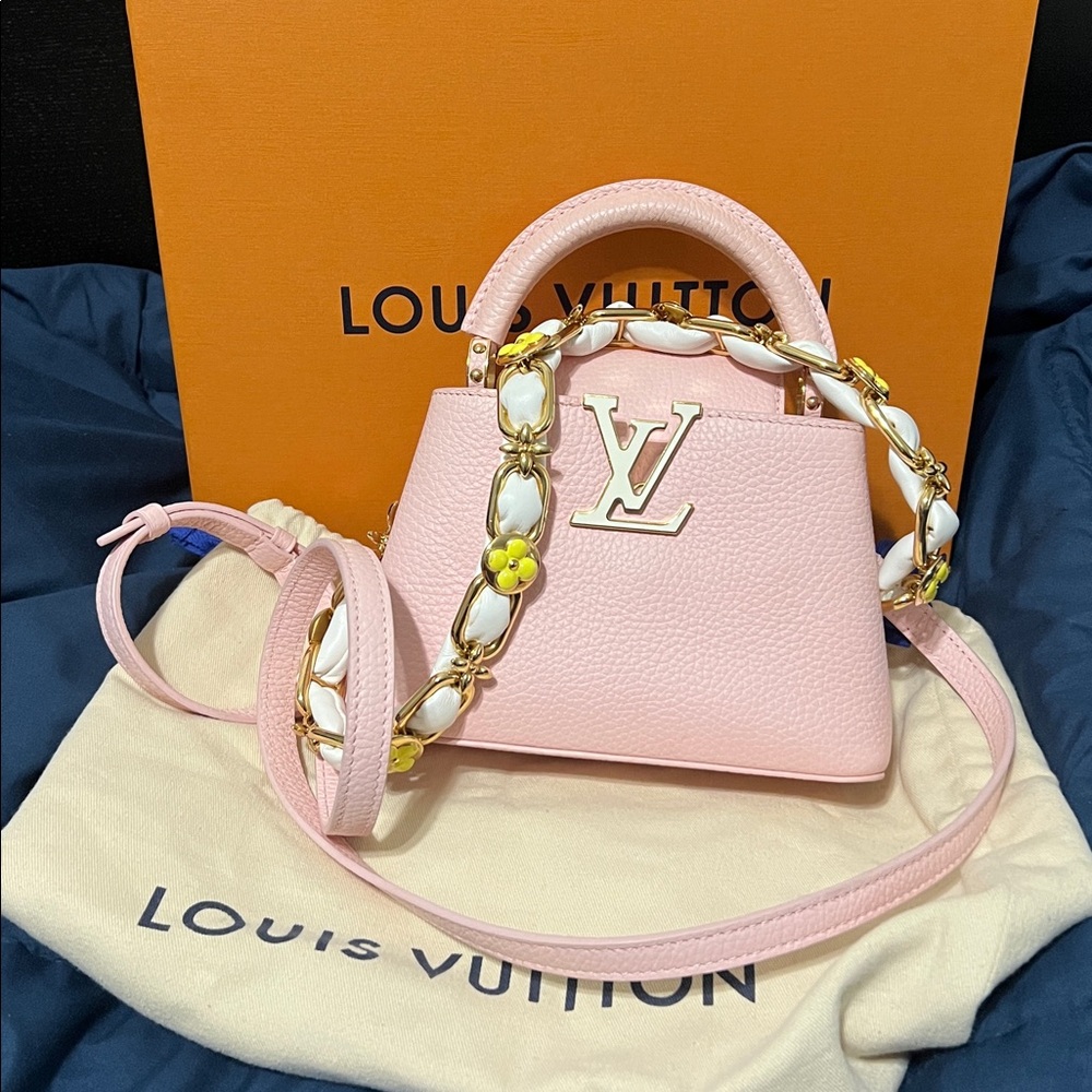 Louis Vuitton Capucines Mini